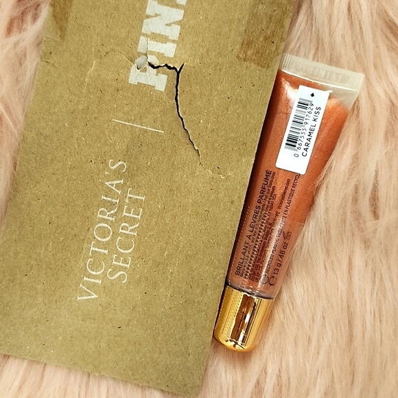 Brand New VICTORIA'S SECRET Flavored Lip Gloss - Picture 2 of 3